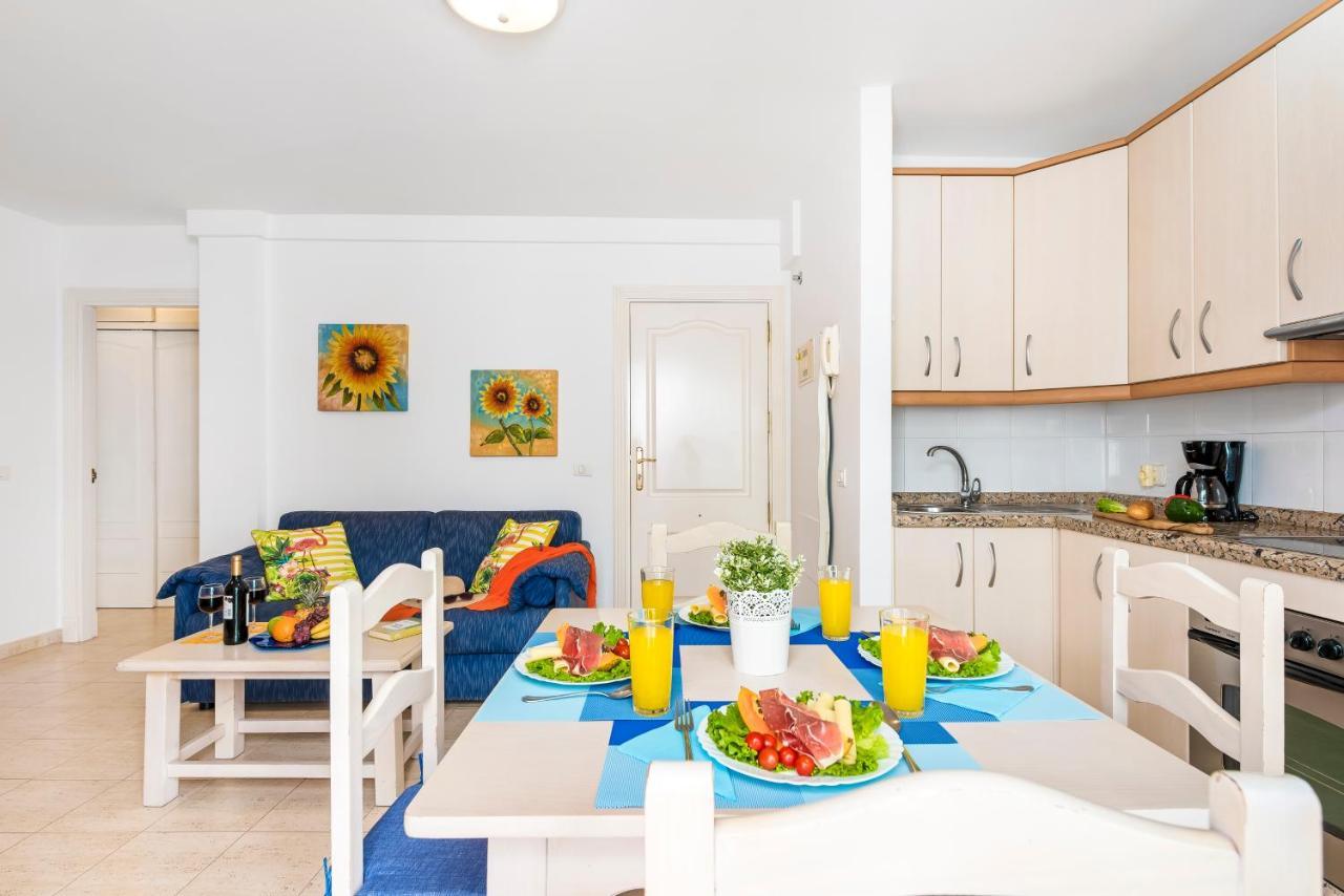17 Los Cristianos Central By The Beach ,Wifi Arona  Buitenkant foto